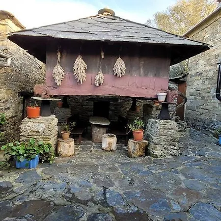 Casa Casariego * Nogueiron